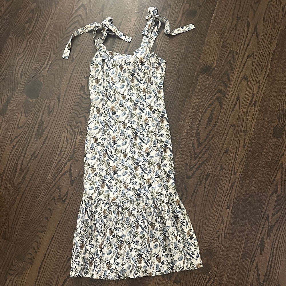 Floral Tie-Strap Midi Dress in White and Blue
